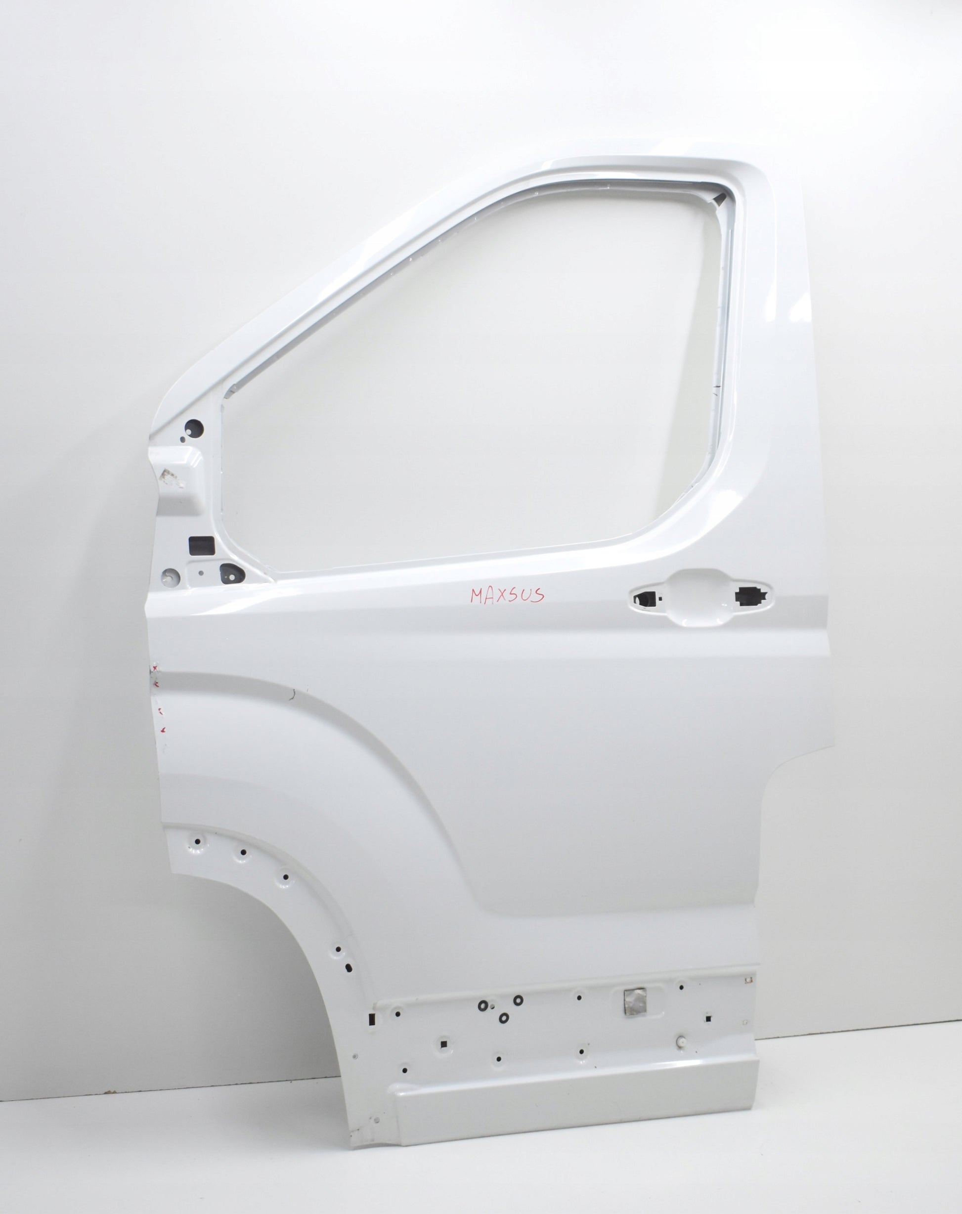MAXUS DELIVER 9 LEFT FRONT DOOR ORG