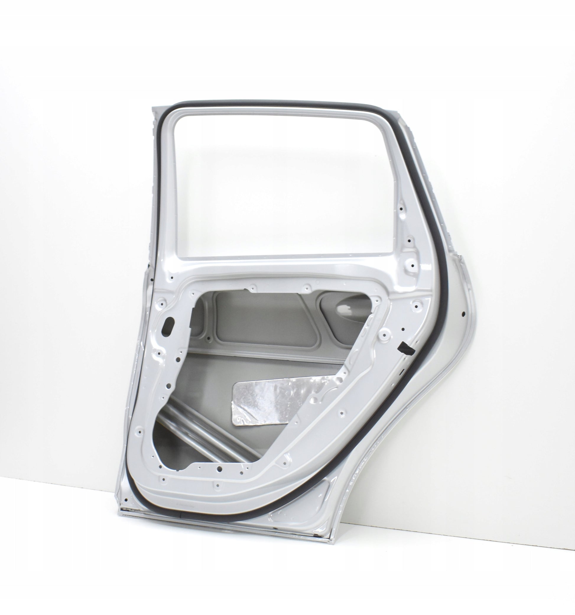 MERCEDES B CLASS W247 RIGHT REAR DOOR GENUINE