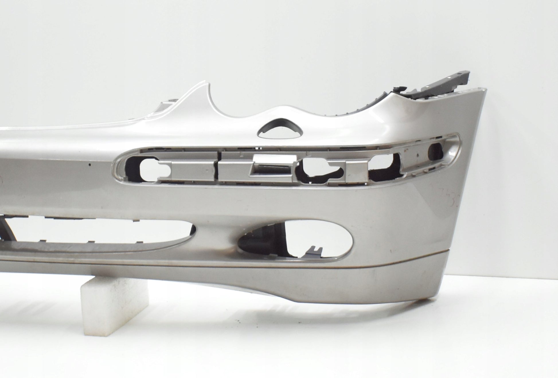 MERCEDES C CLASS W203 FRONT BUMPER ORIGINAL + FRAME