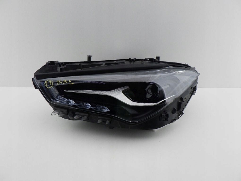 MERCEDES CLA 118 W118 LIFT FULL LED PERFORMANCE 23- left front lamp