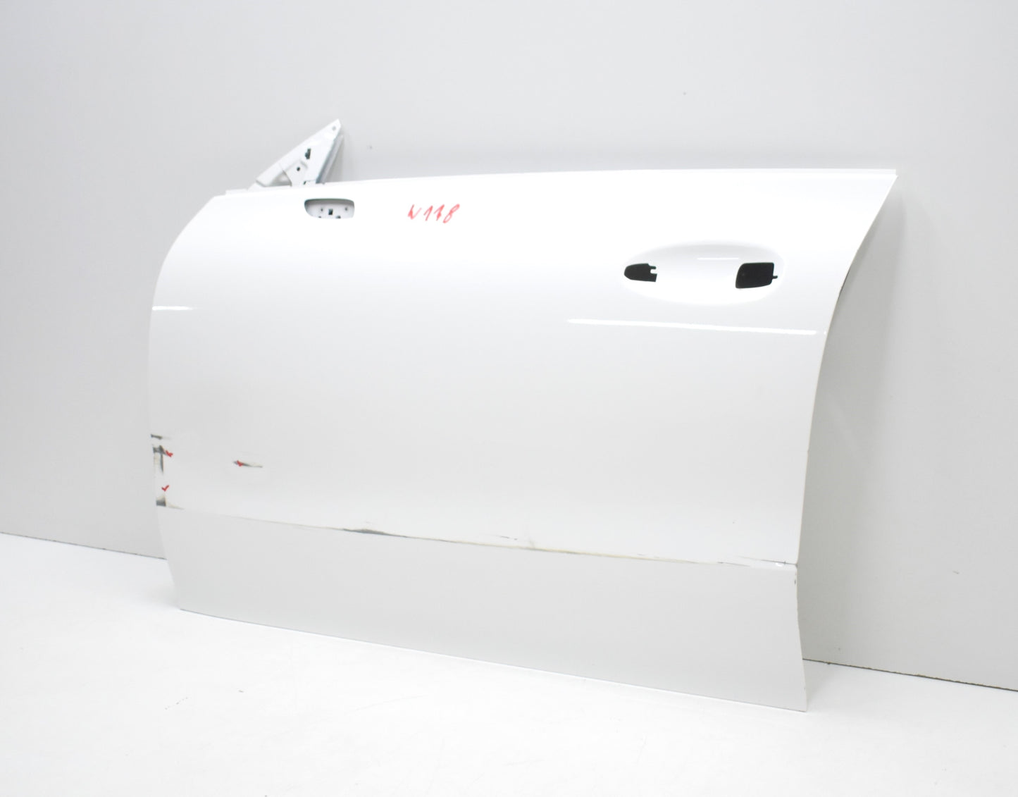 MERCEDES CLA W118 LEFT FRONT DOOR ORG