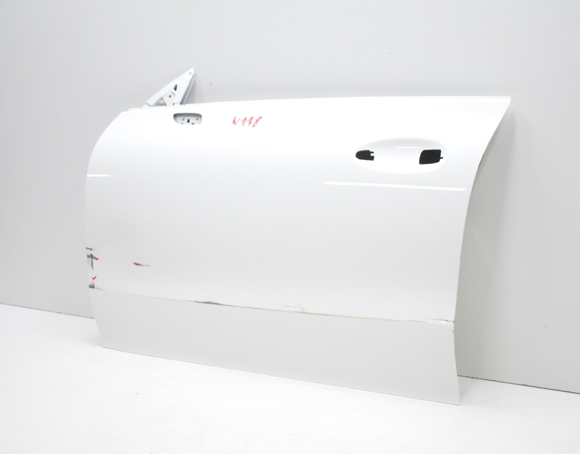 MERCEDES CLA W118 LEFT FRONT DOOR ORG