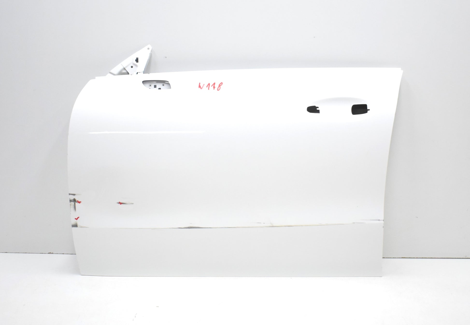 MERCEDES CLA W118 LEFT FRONT DOOR ORG