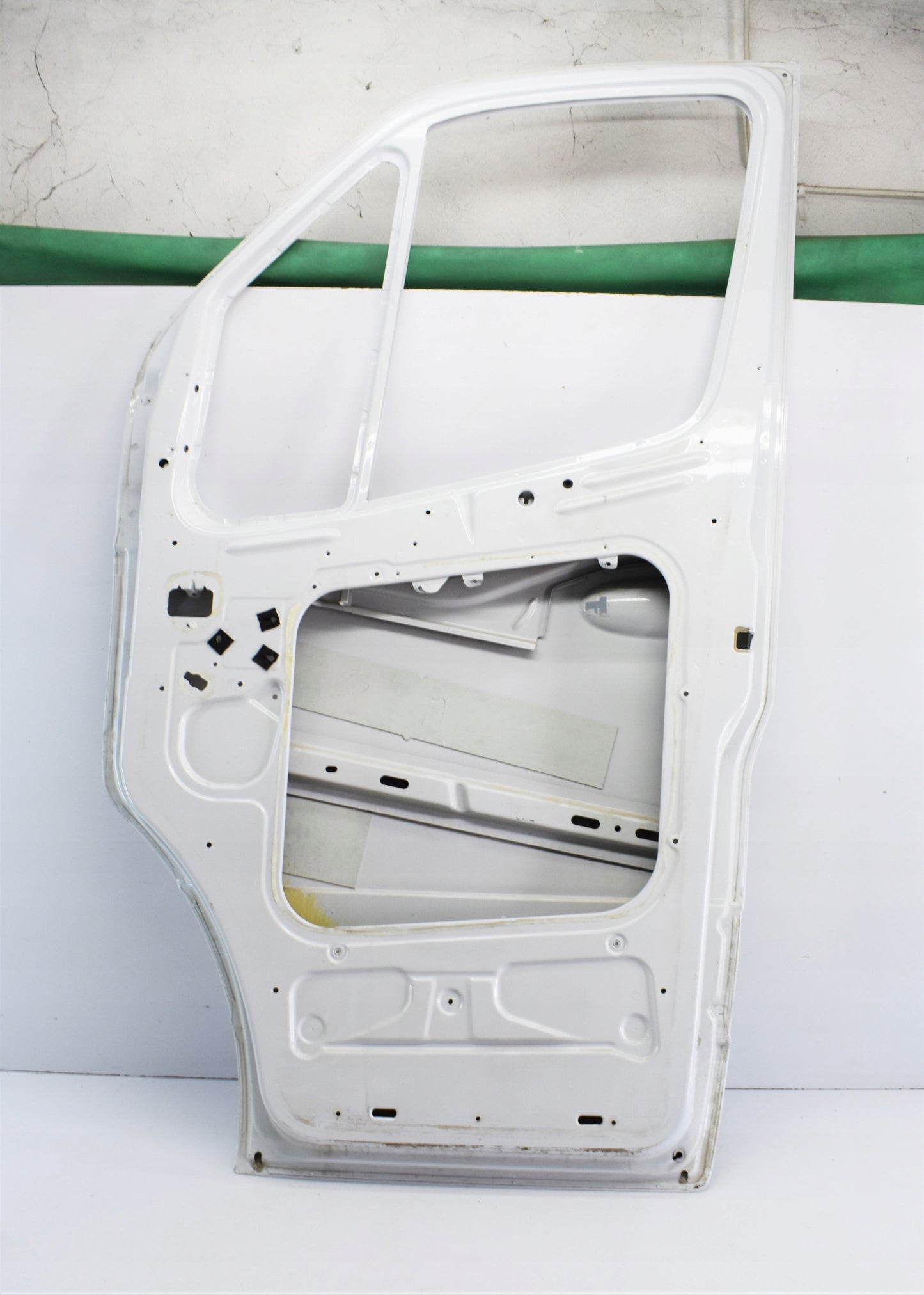 MERCEDES SPRINTER W907 W910 RIGHT FRONT DOOR ORG