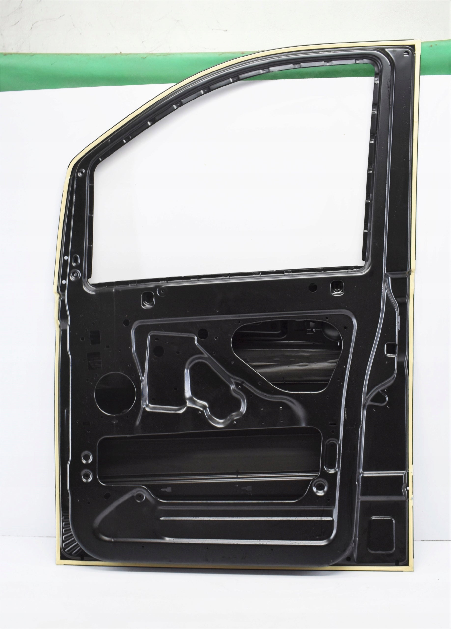 MERCEDES VITO VIANO W639 RIGHT FRONT DOOR ORG NEW