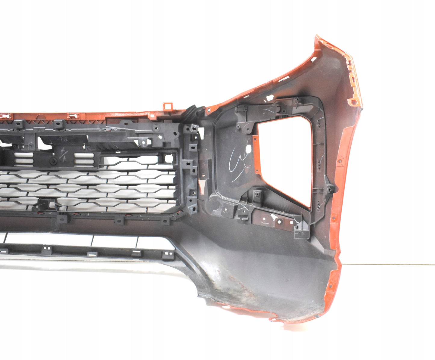 MITSUBISHI L200 V LIFT FRONT BUMPER ORG