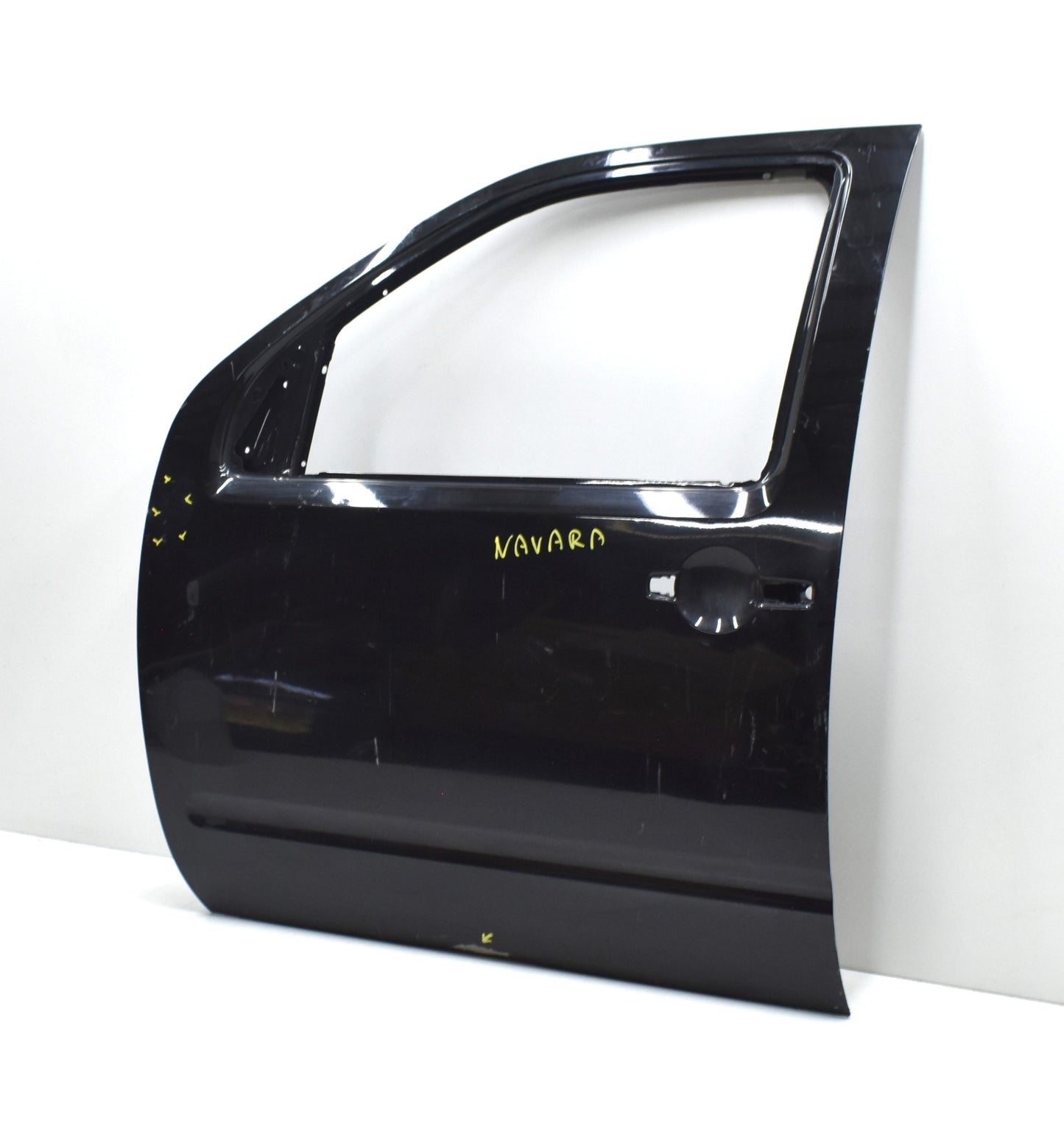 NISSAN NAVARA D40 LEFT FRONT DOOR ORG