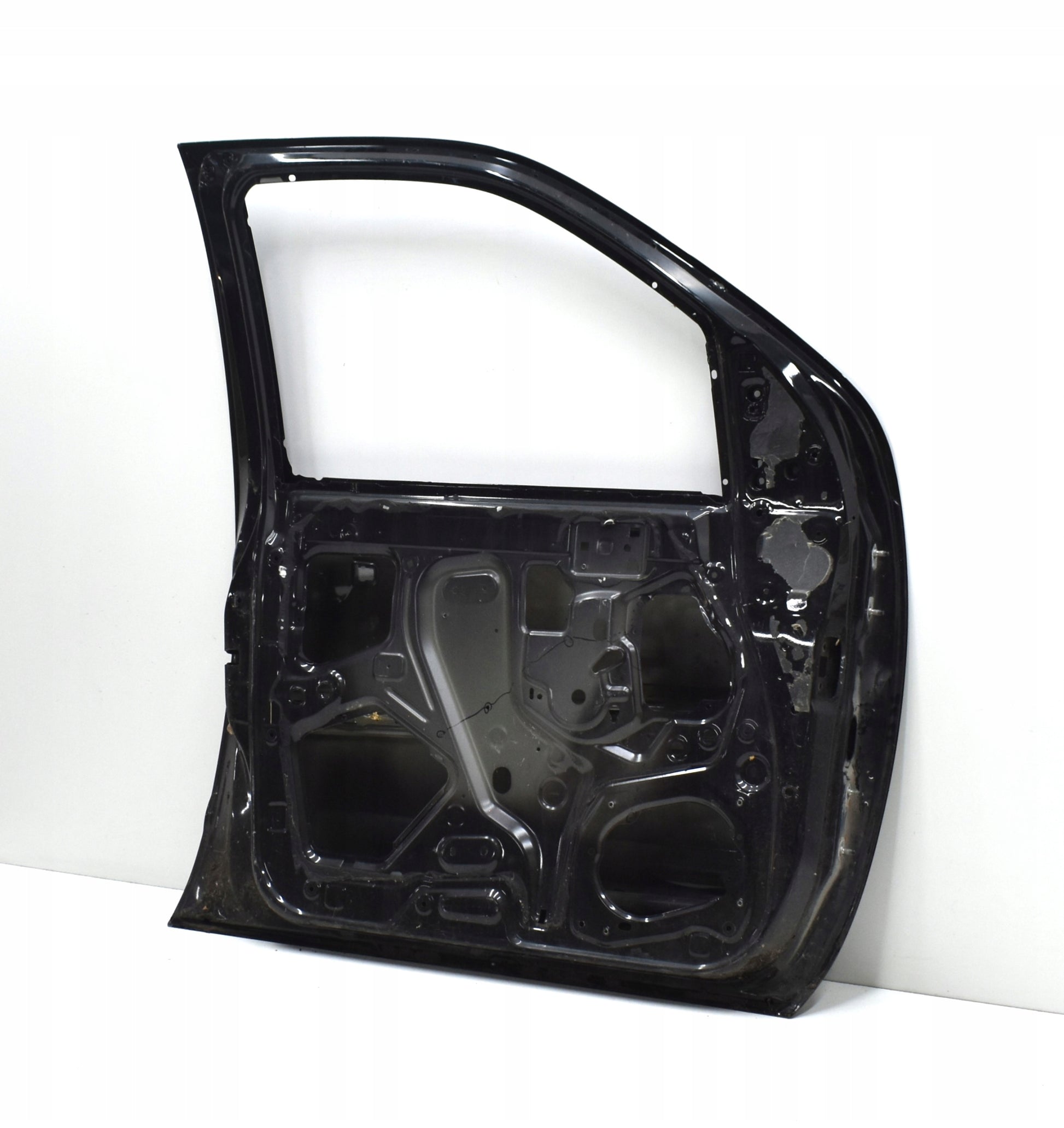 NISSAN NAVARA D40 LEFT FRONT DOOR ORG