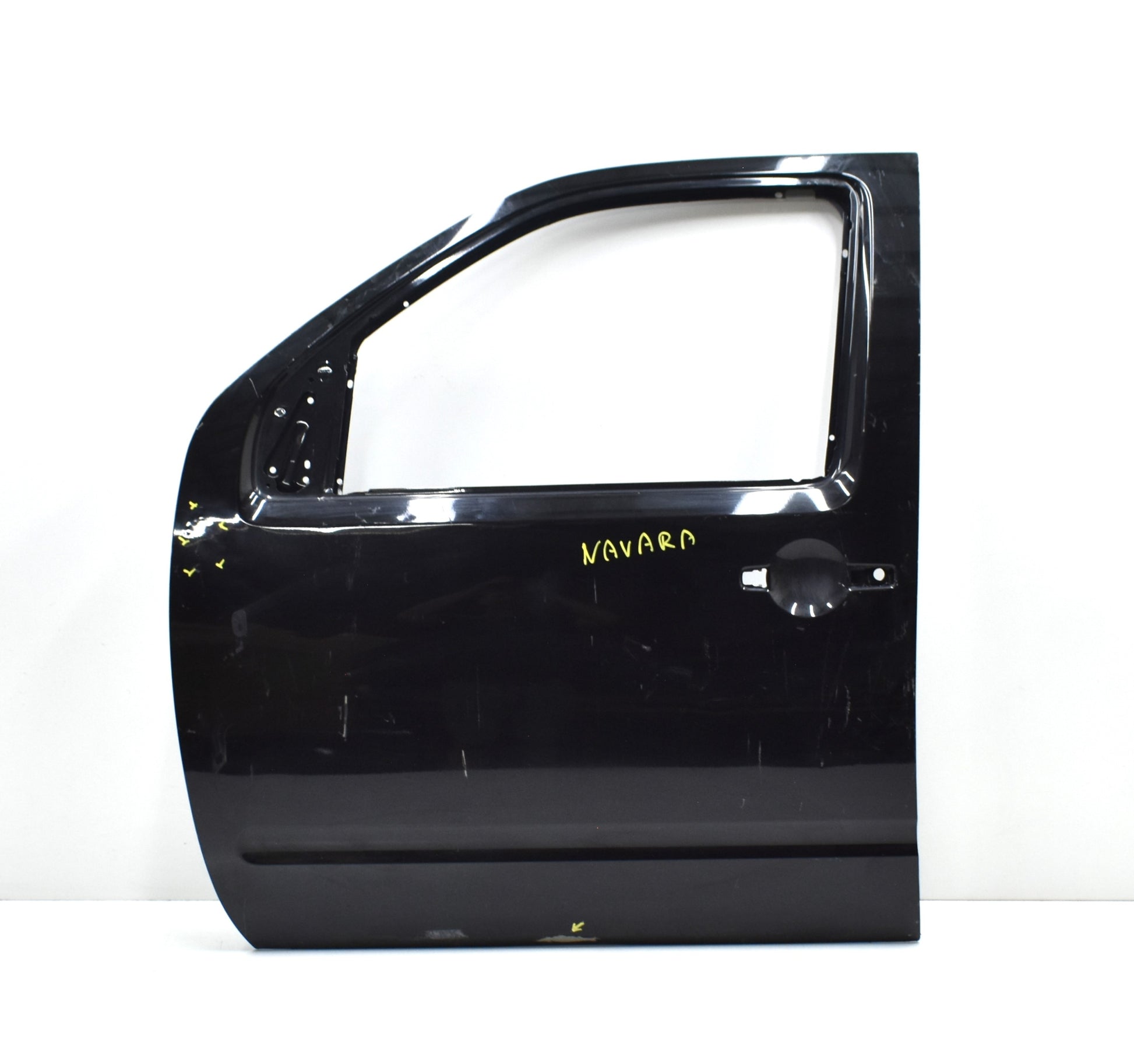 NISSAN NAVARA D40 LEFT FRONT DOOR ORG