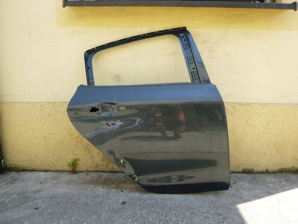 PEUGEOT 208 rear right door