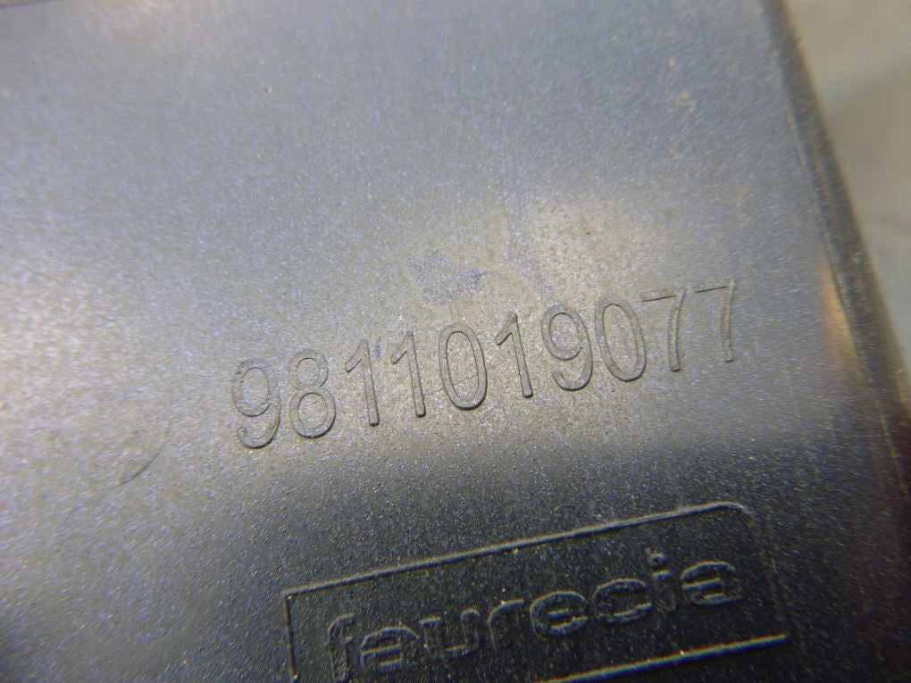 PEUGEOT 3008 II P84 16- Left Rear Bumper Corner