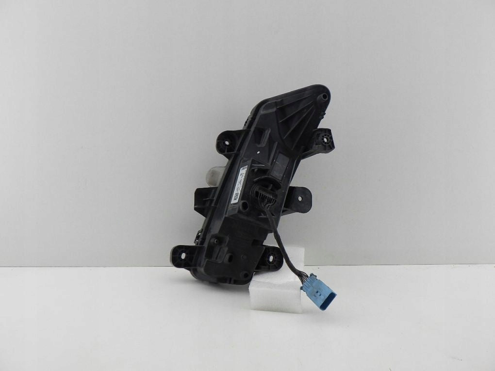 PEUGEOT 3008 II P84 5008 P87 2 LIFT FULL LED 20- HALOGEN LED DRL RIGHT