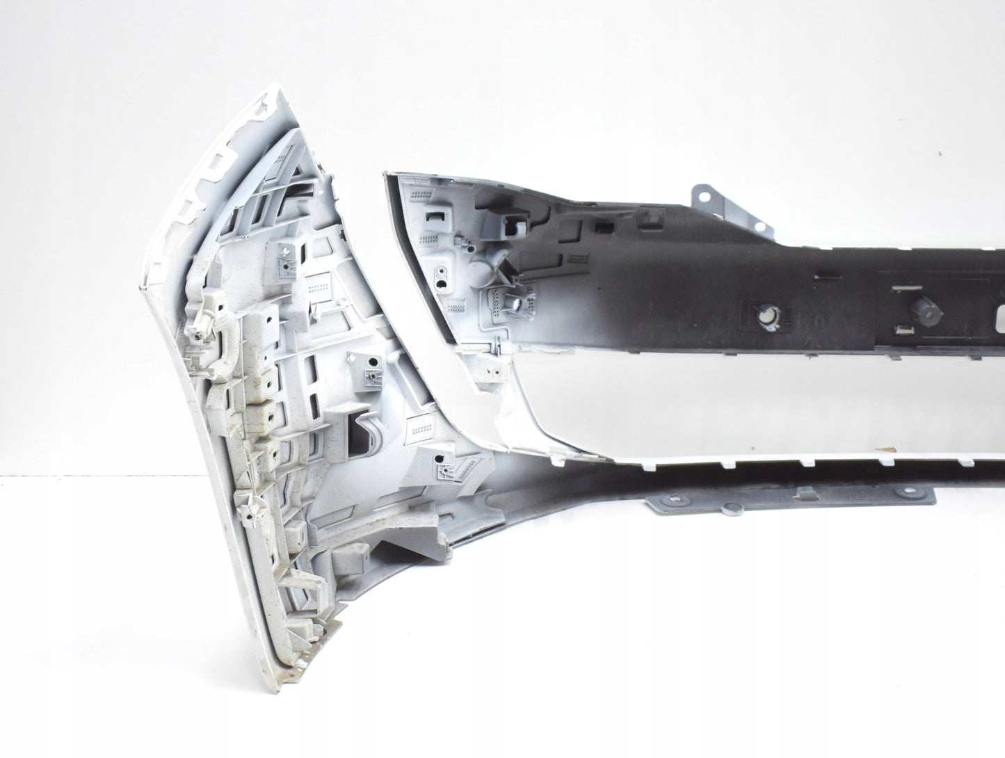 PEUGEOT 508 II FRONT BUMPER + MOUNTS