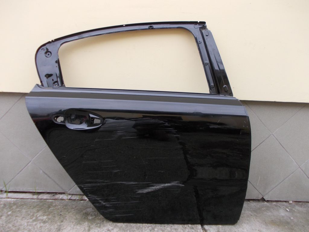 Peugeot 508 sedan rear right door