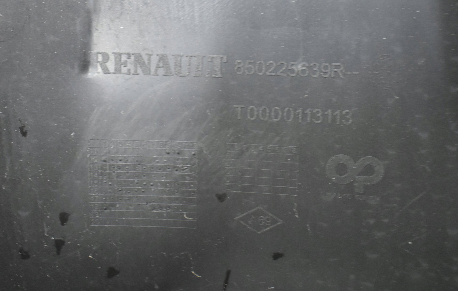 RENAULT CLIO IV REAR BUMPER REAR ORIGINAL HB + LOWER PART