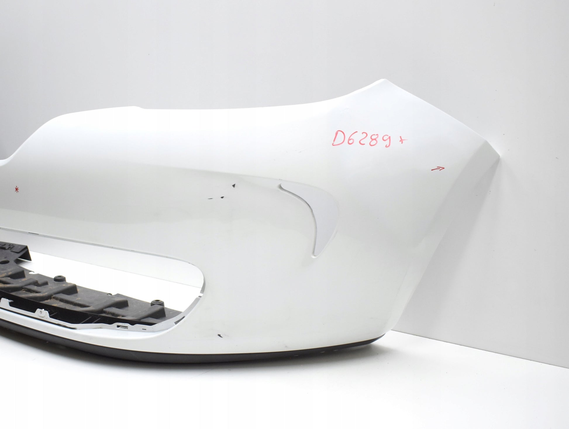 RENAULT ZOE Front Bumper + Lower Section