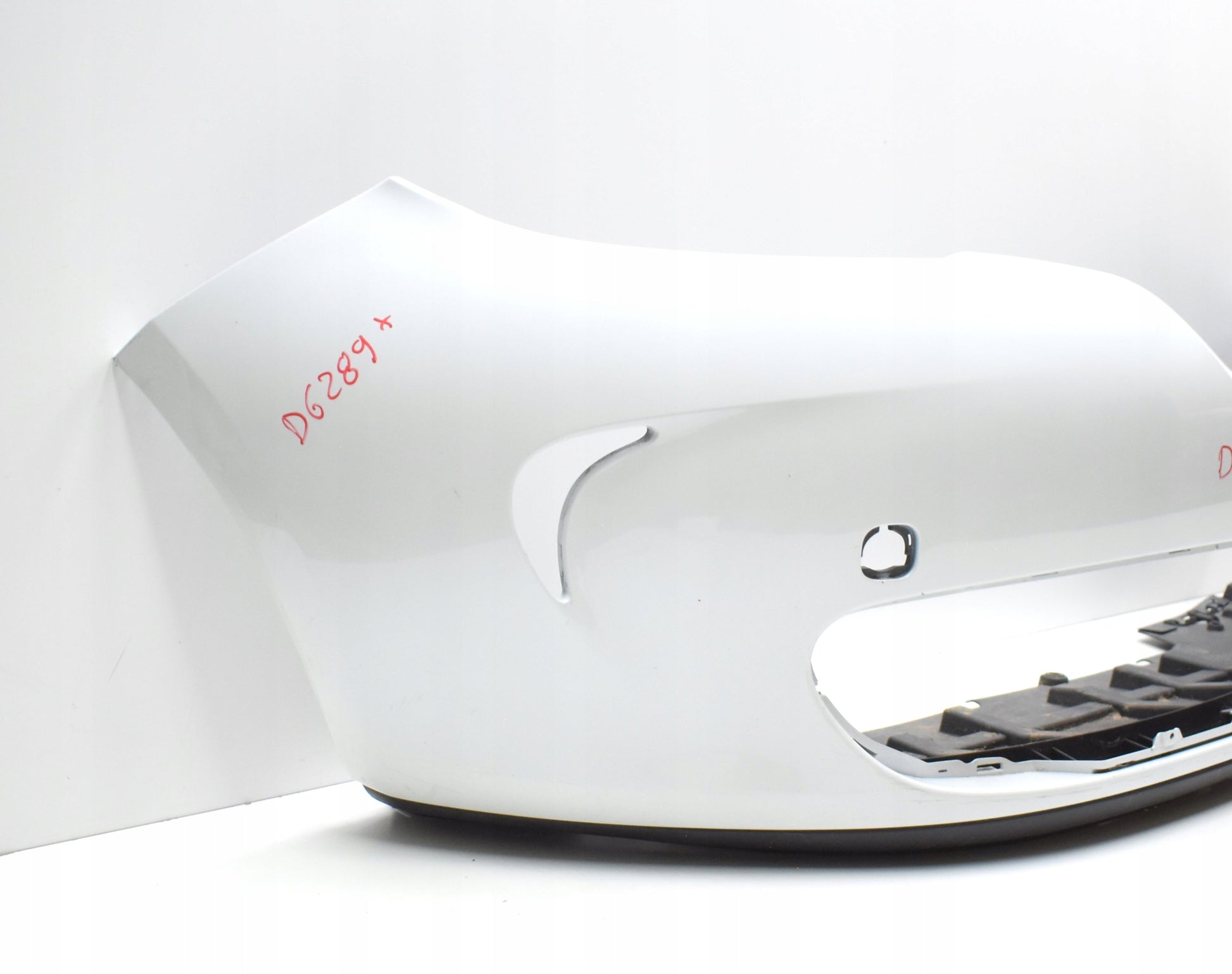 RENAULT ZOE Front Bumper + Lower Section