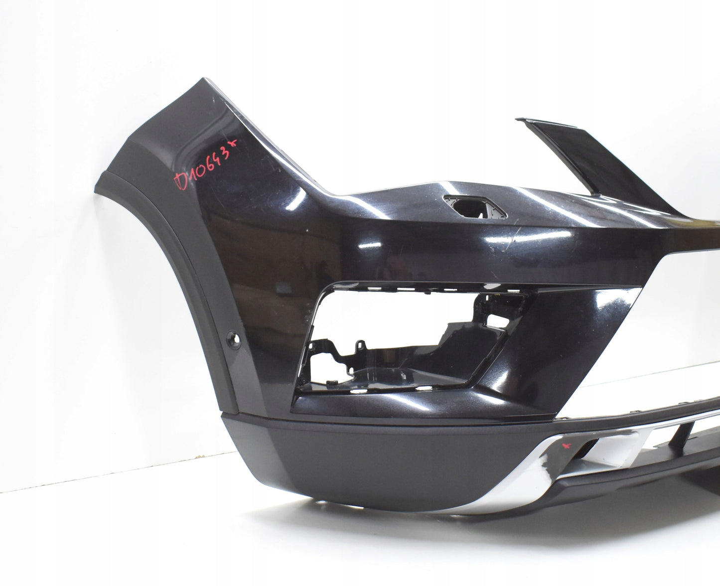 SEAT ATECA 575 FRONT BUMPER ORG + BOTTOM