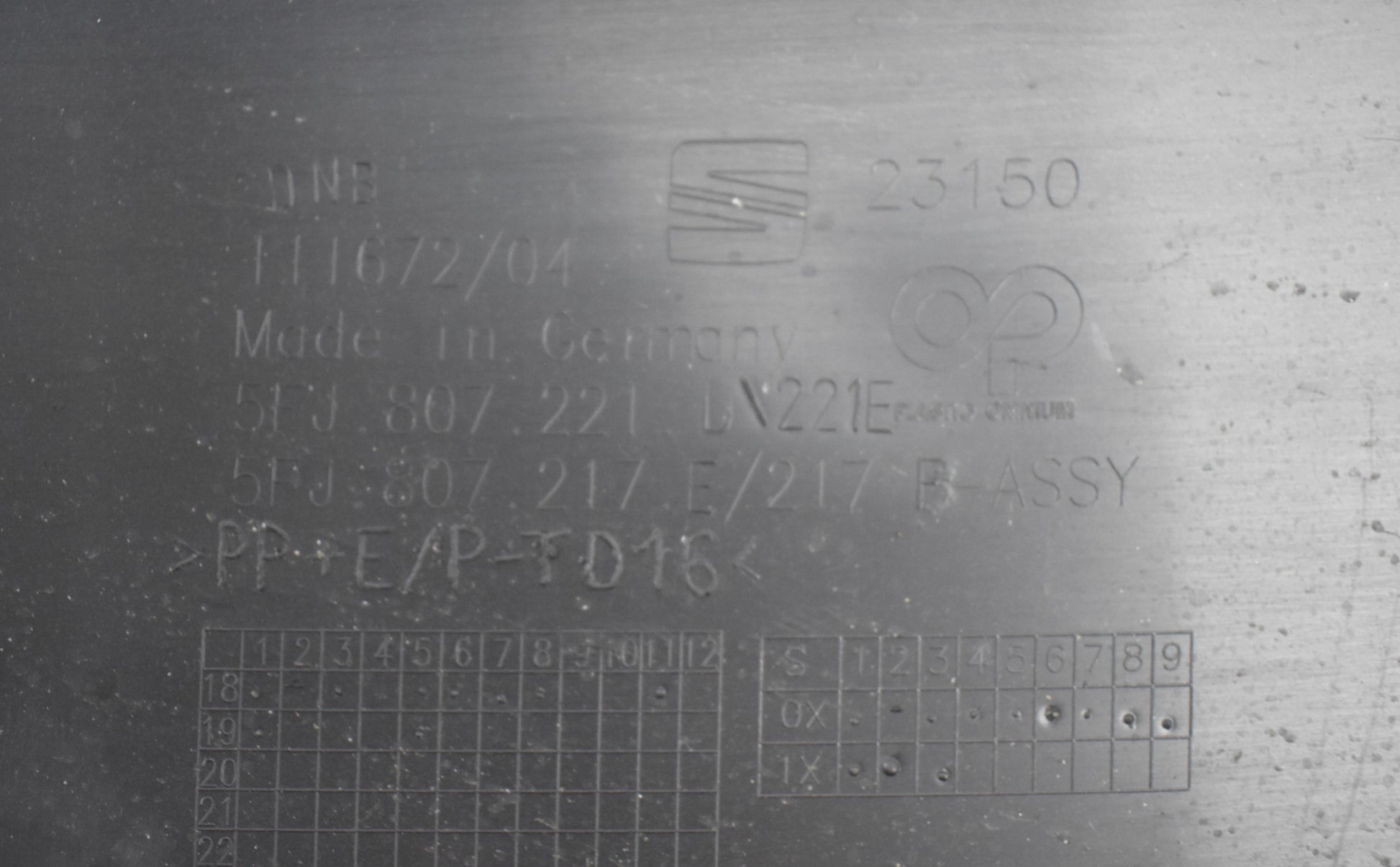 SEAT TARRACO 5JF Front Bumper - Excellent Original Condition