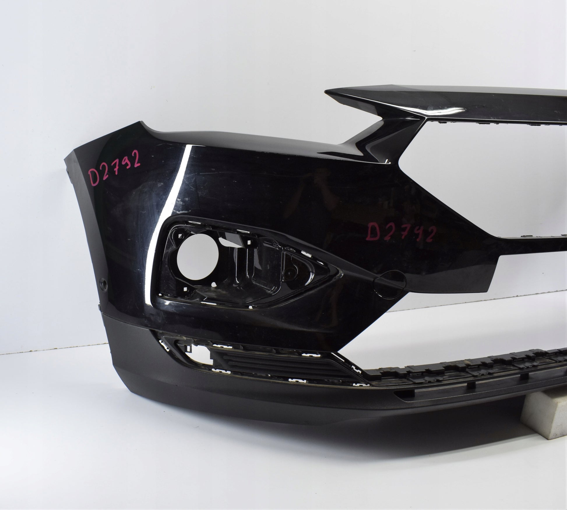 SEAT TARRACO 5JF Front Bumper - Excellent Original Condition