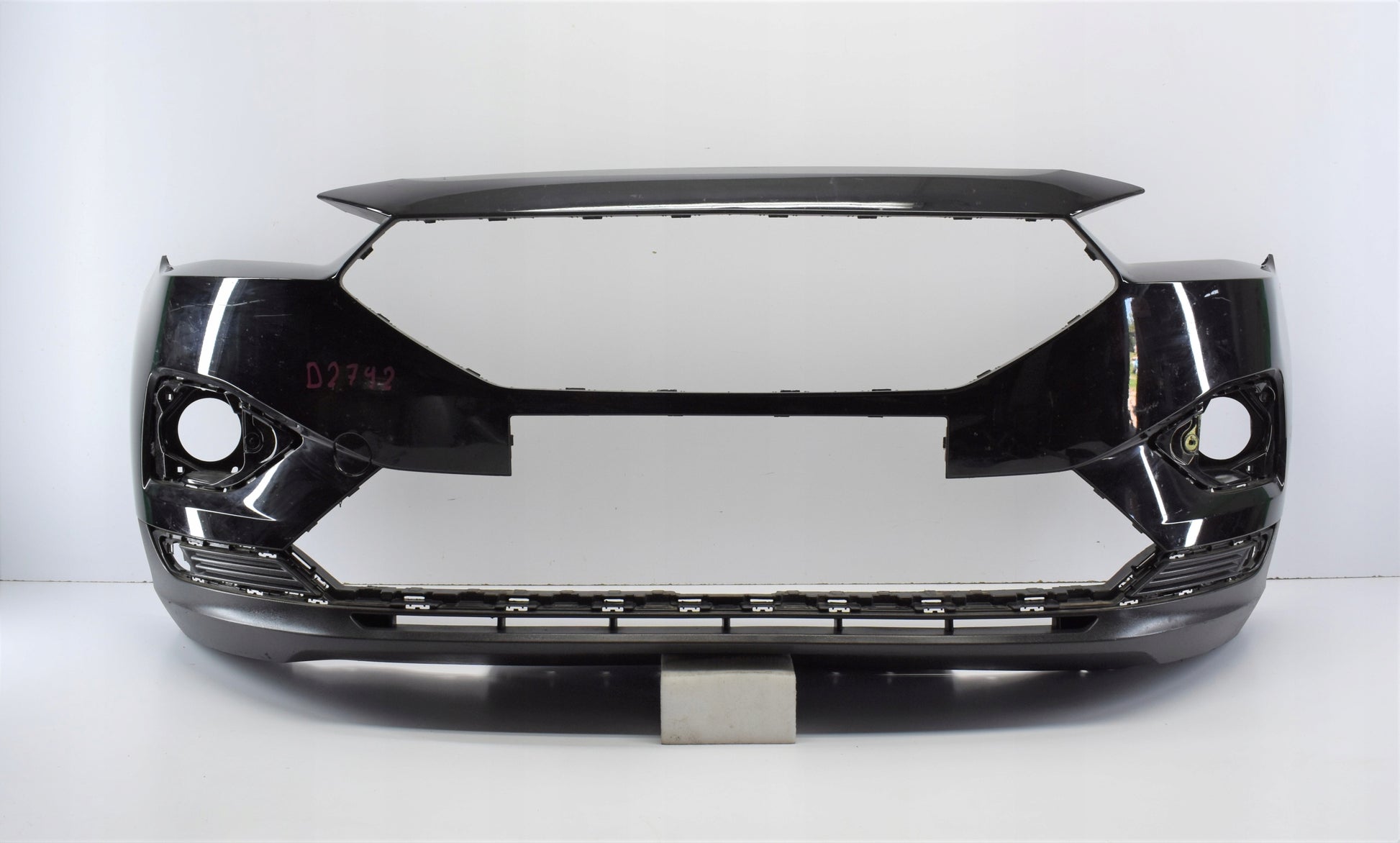 SEAT TARRACO 5JF Front Bumper - Excellent Original Condition