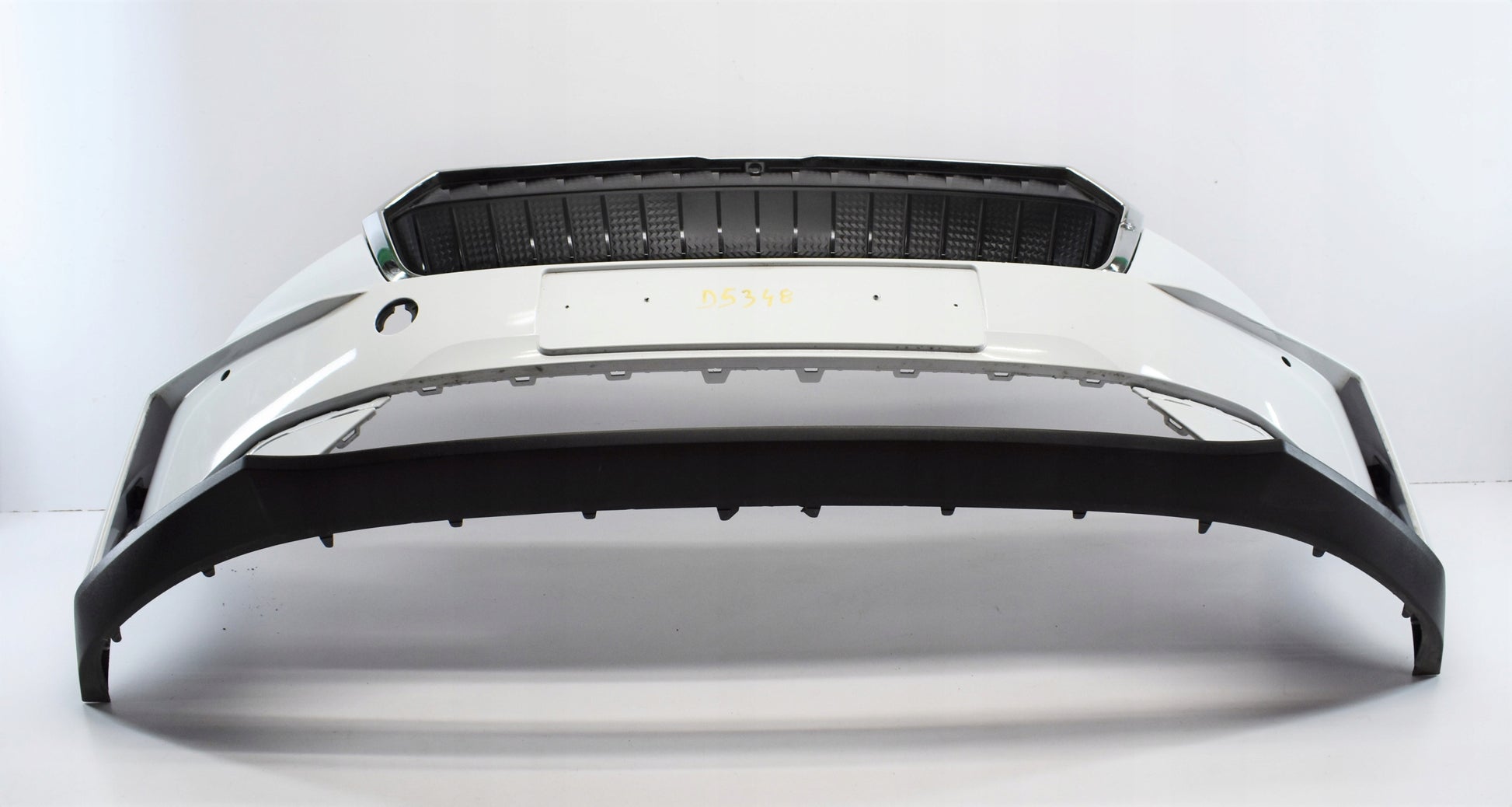 SKODA ENYAQ 5LA FRONT BUMPER EXCELLENT CONDITION