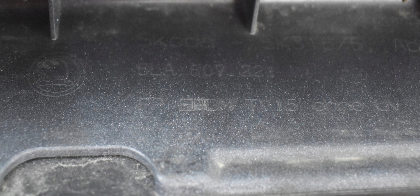 SKODA ENYAQ 5LA FRONT BUMPER EXCELLENT CONDITION