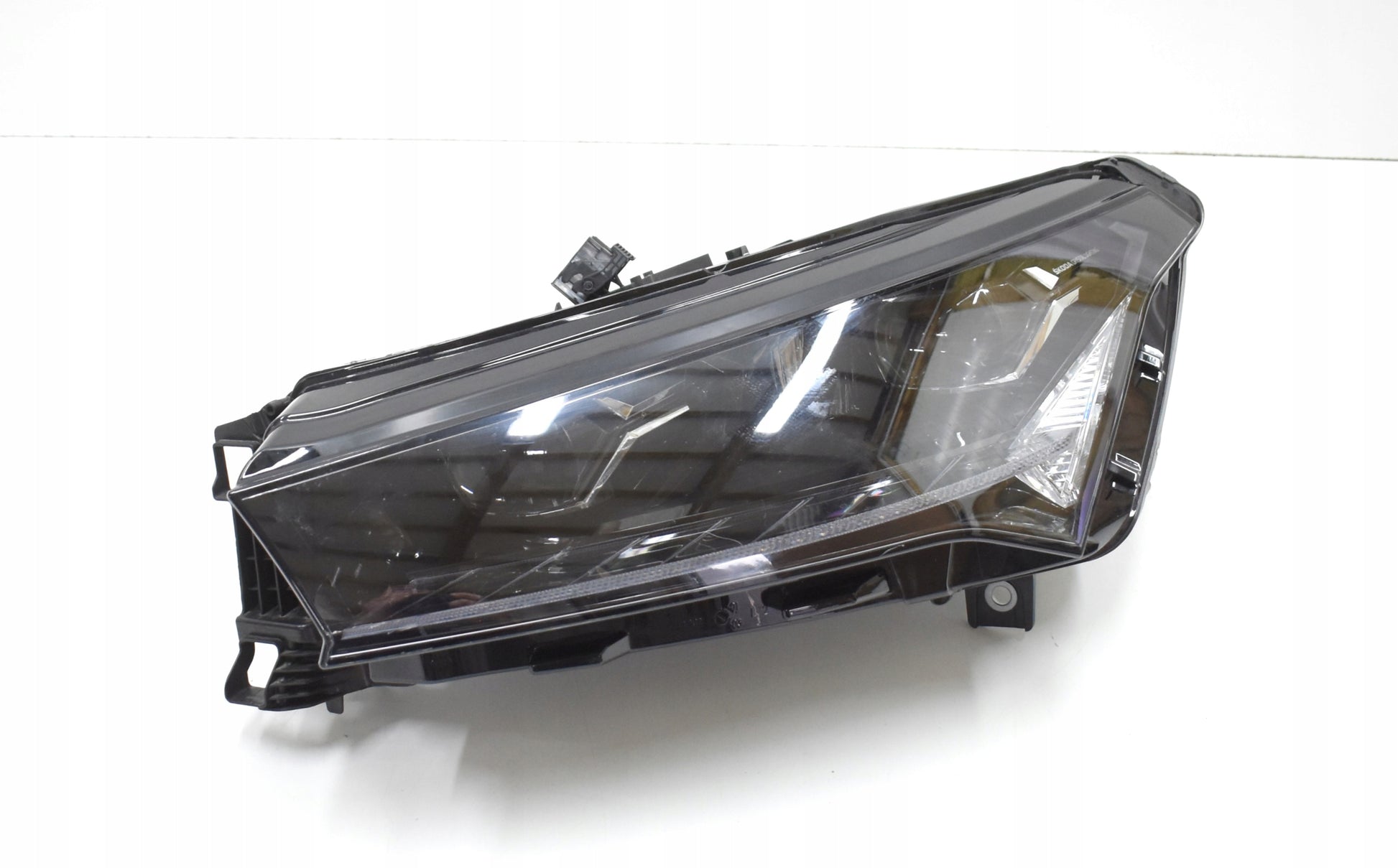 SKODA ENYAQ 5LB LEFT FRONT HEADLIGHT CRYSTAL ORG EU 5LB941015H