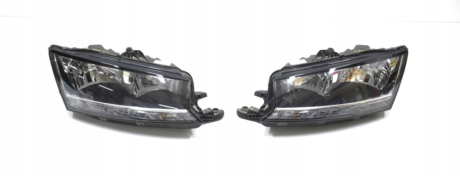 SKODA FABIA III LIFT 6V1 HEADLIGHT LEFT FRONT EU ORG 6V1941015D