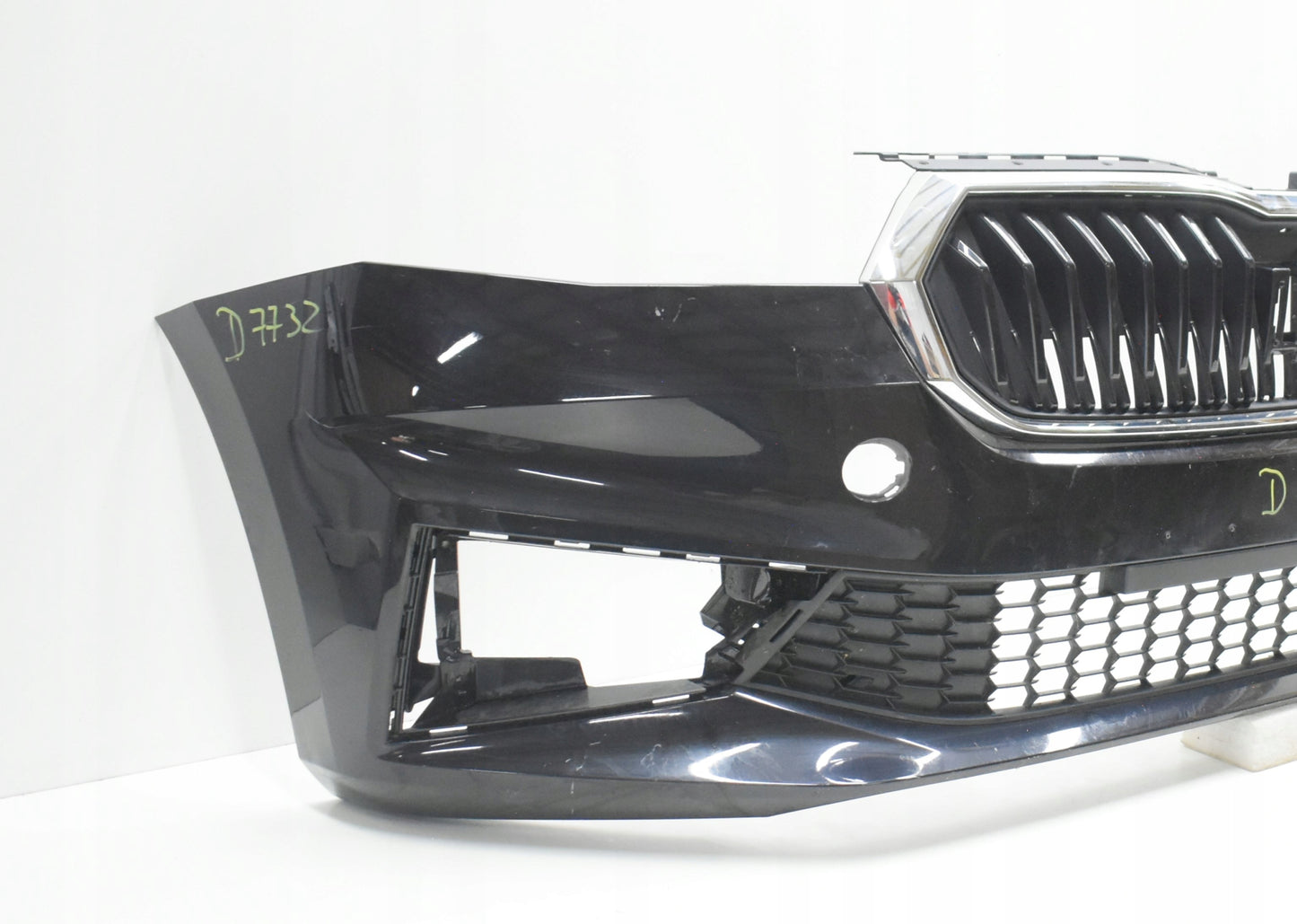 SKODA FABIA IV 6VA FRONT BUMPER ORG + GRILLE