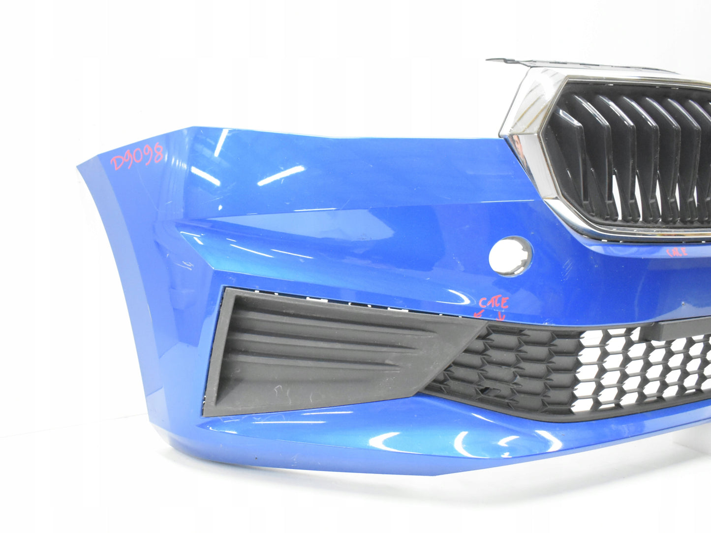 SKODA FABIA IV 6VA FRONT BUMPER ORIGINAL + GRILLES + GRILL