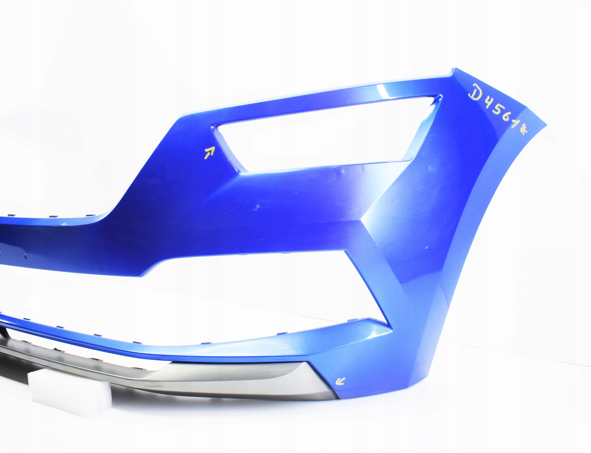 SKODA KAMIQ 658 FRONT BUMPER ORG