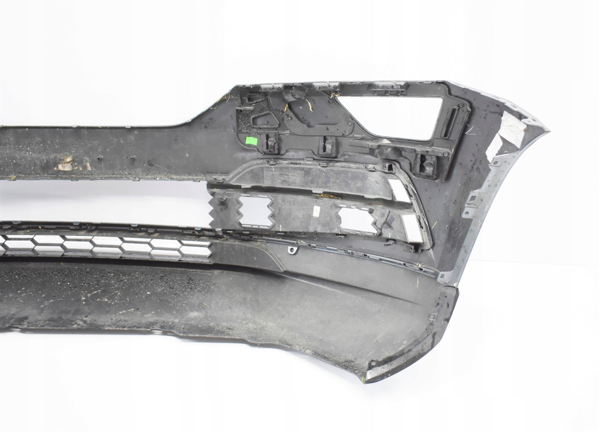 SKODA KAROQ 57A FRONT BUMPER SUPER CONDITION