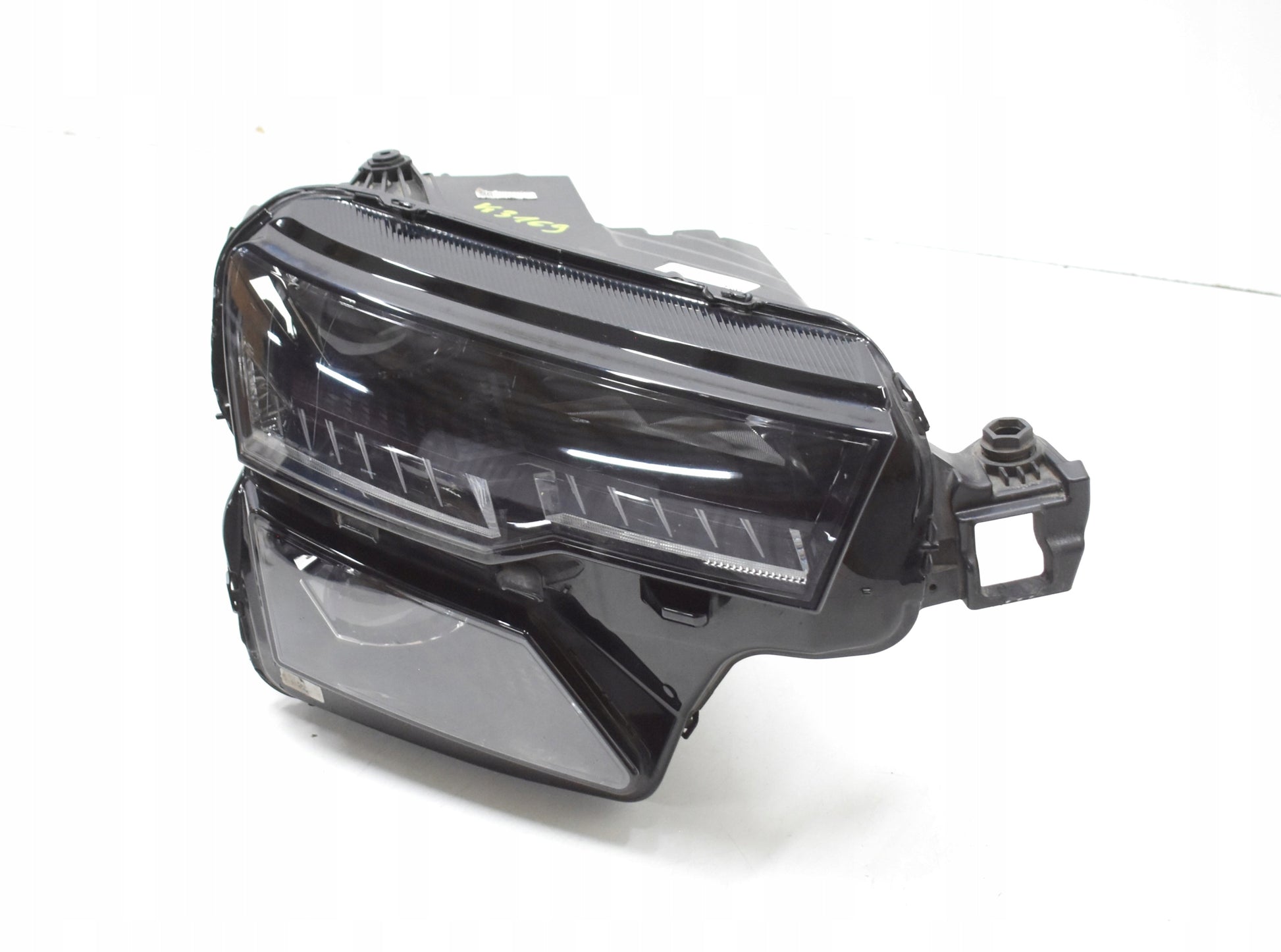 SKODA KAROQ 57B LIFT HEADLIGHT RIGHT FRONT CRYSTAL ORG EU 57B941036