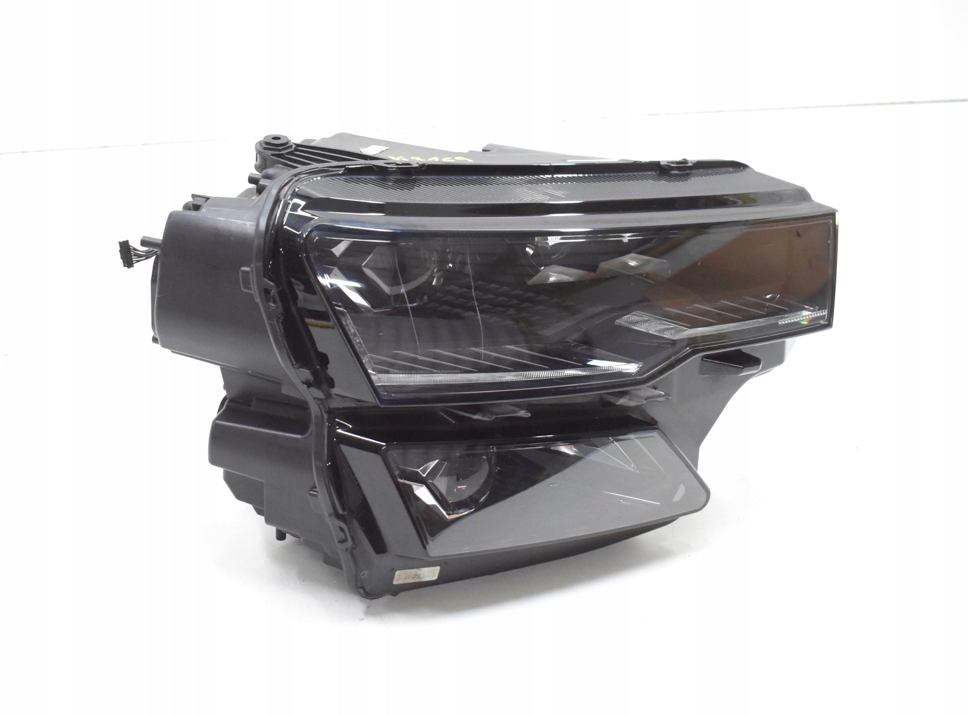 SKODA KAROQ 57B LIFT HEADLIGHT RIGHT FRONT CRYSTAL ORG EU 57B941036