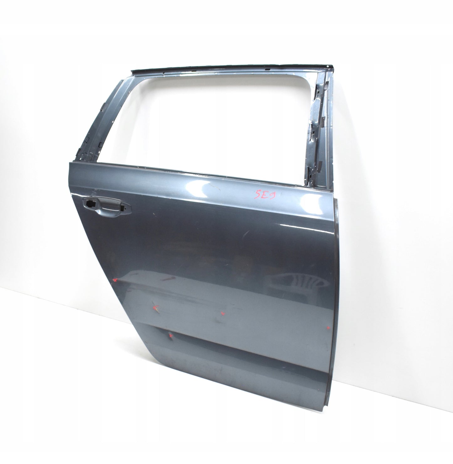 SKODA OCTAVIA III 5E9 RIGHT REAR DOOR ESTATE