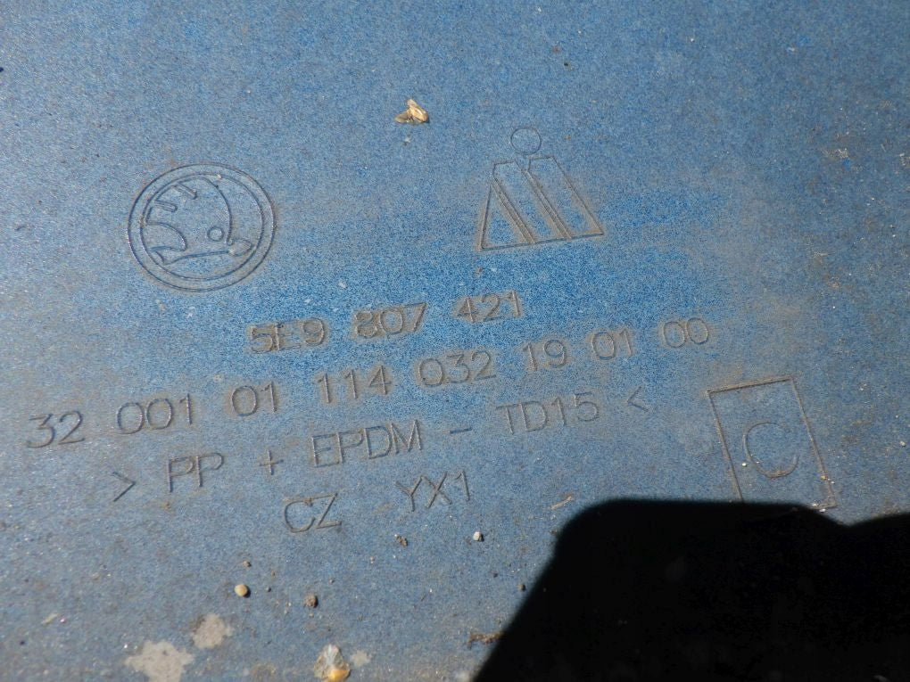 SKODA OCTAVIA III KOMBI 5E9 Rear Bumper