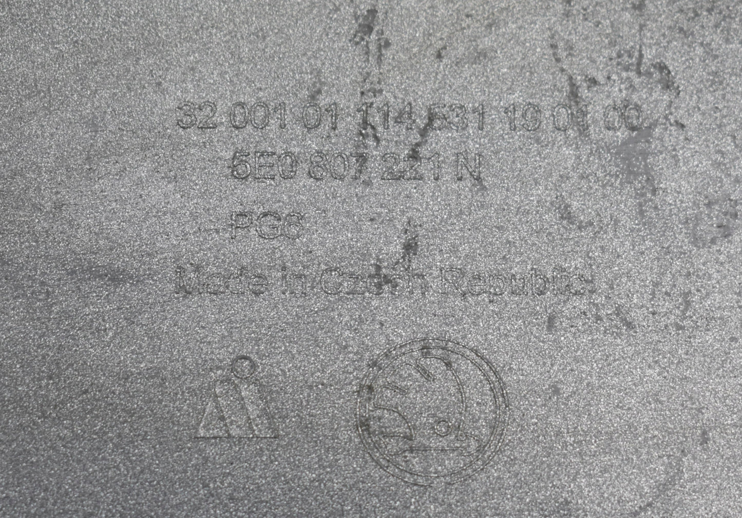 SKODA OCTAVIA III LIFT 5E FRONT BUMPER