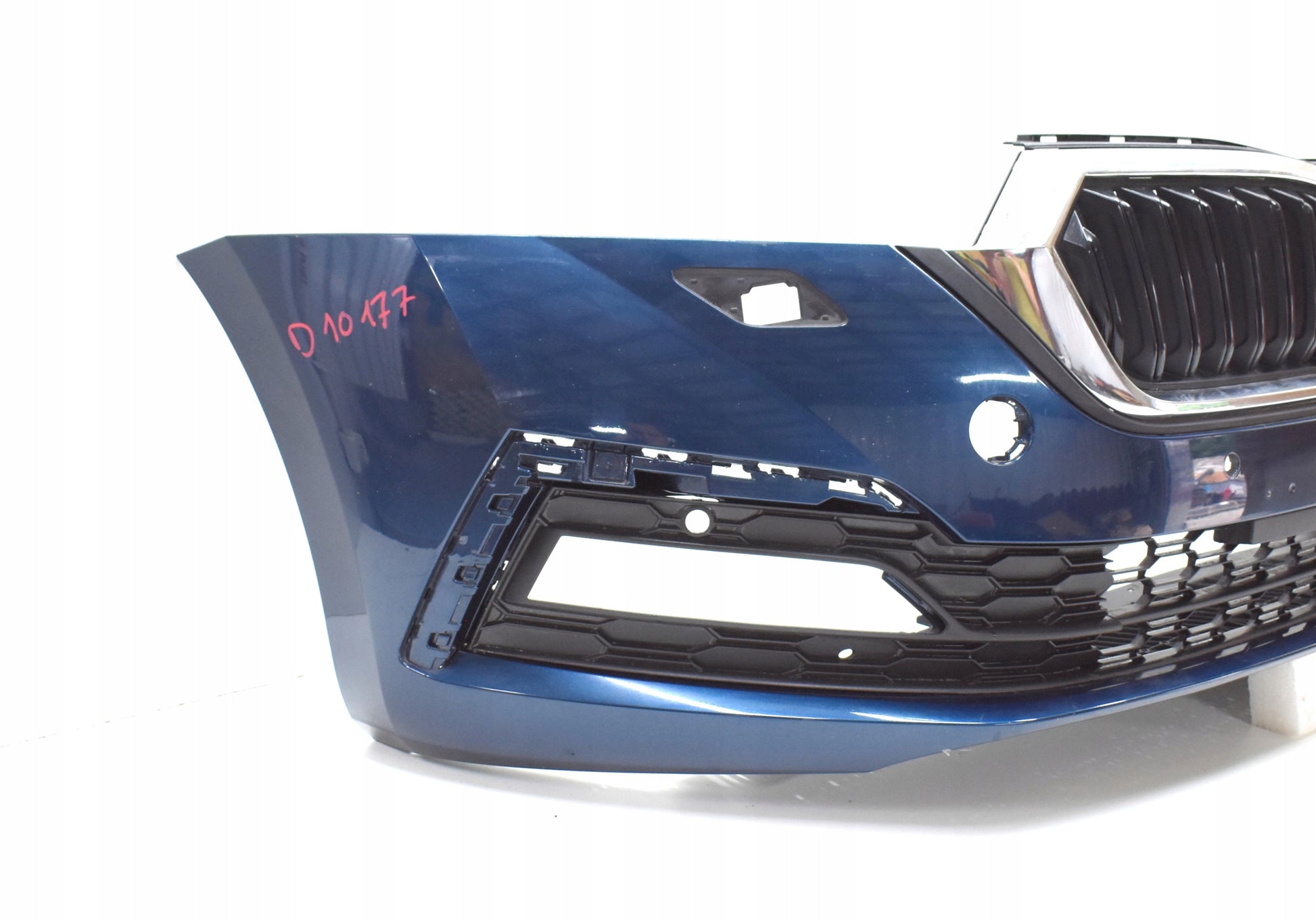 SKODA OCTAVIA IV 5E Front Bumper OEM + Grilles + Grill