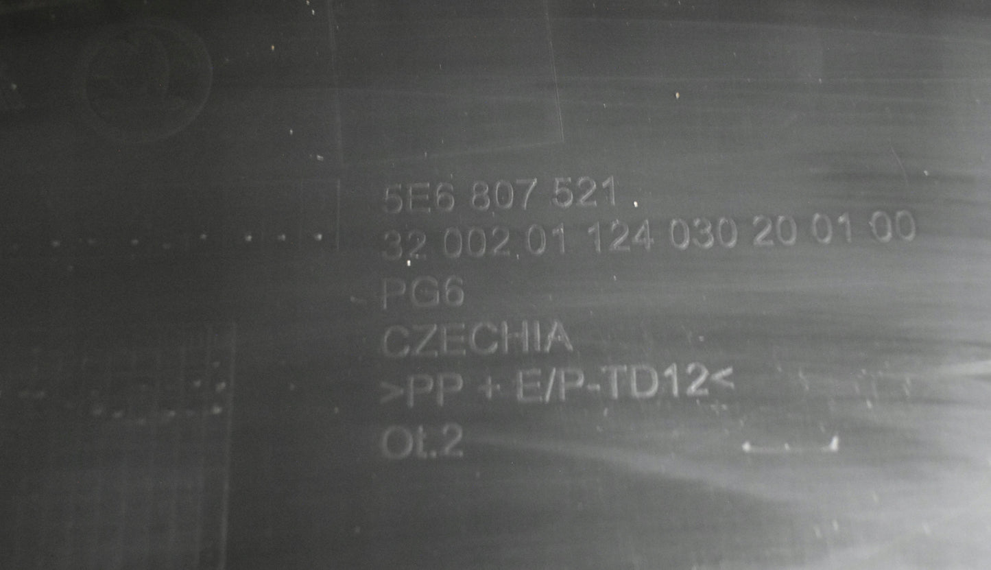 SKODA OCTAVIA IV 5E6 REAR BUMPER ORIGINAL SEDAN + BOTTOM