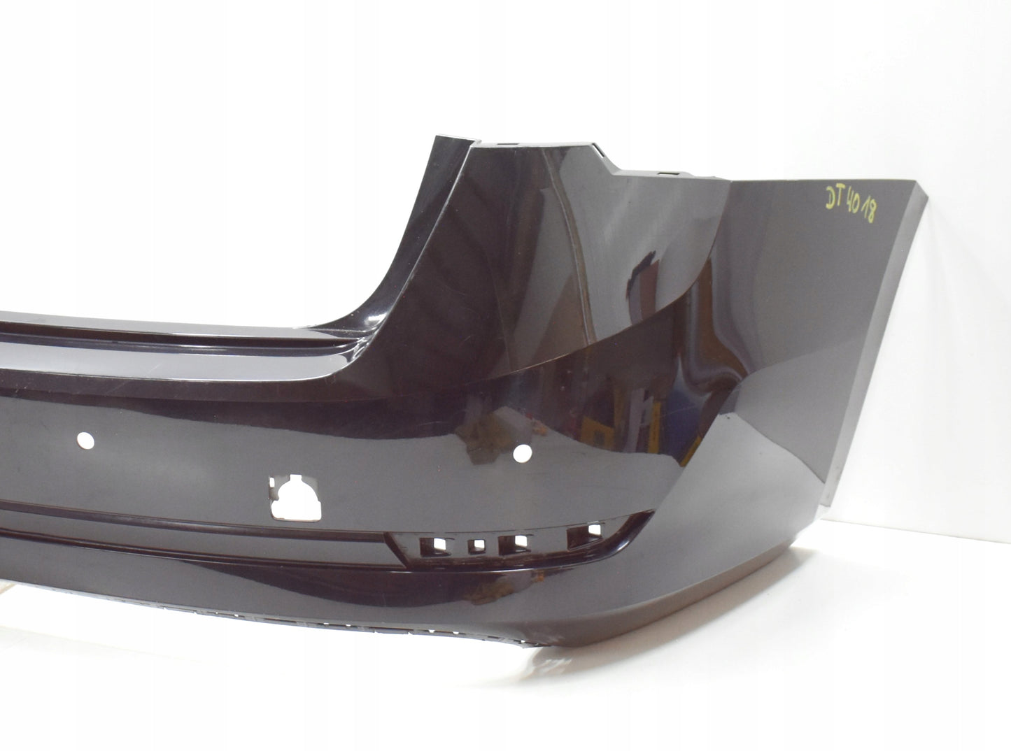 SKODA OCTAVIA IV 5E6 REAR BUMPER ORIGINAL SEDAN