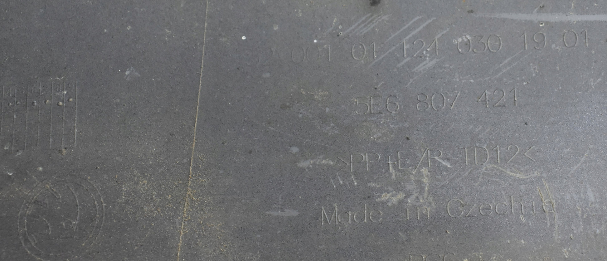 SKODA OCTAVIA IV 5E6 REAR BUMPER ORIGINAL SEDAN