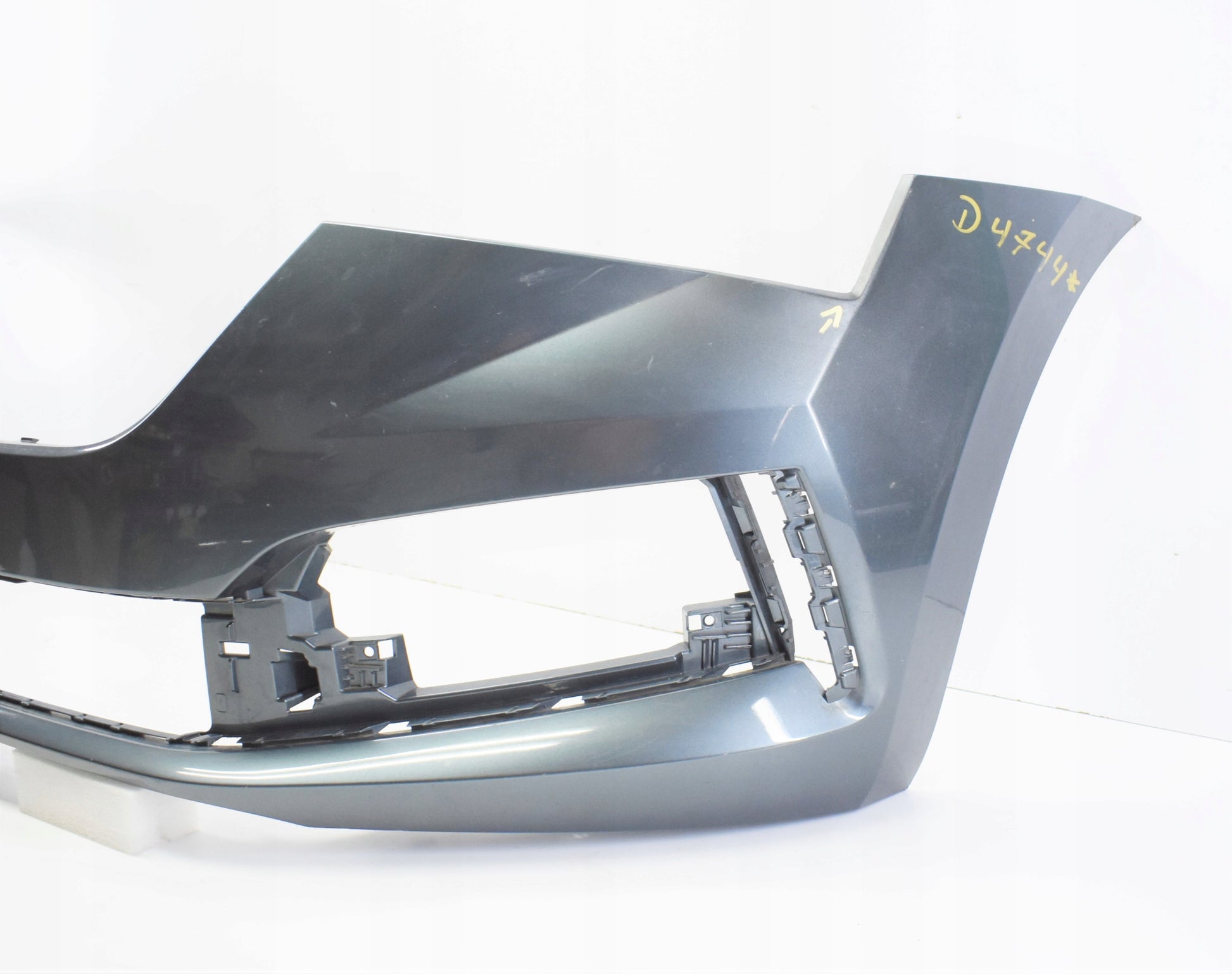 SKODA SCALA 657 FRONT BUMPER ORG