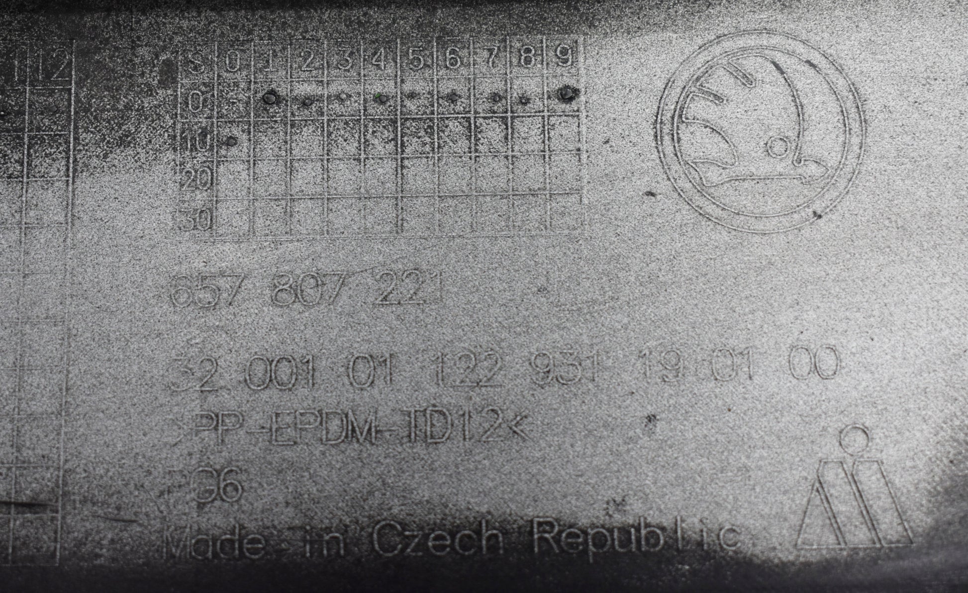 SKODA SCALA 657 OEM Front Bumper + Grille