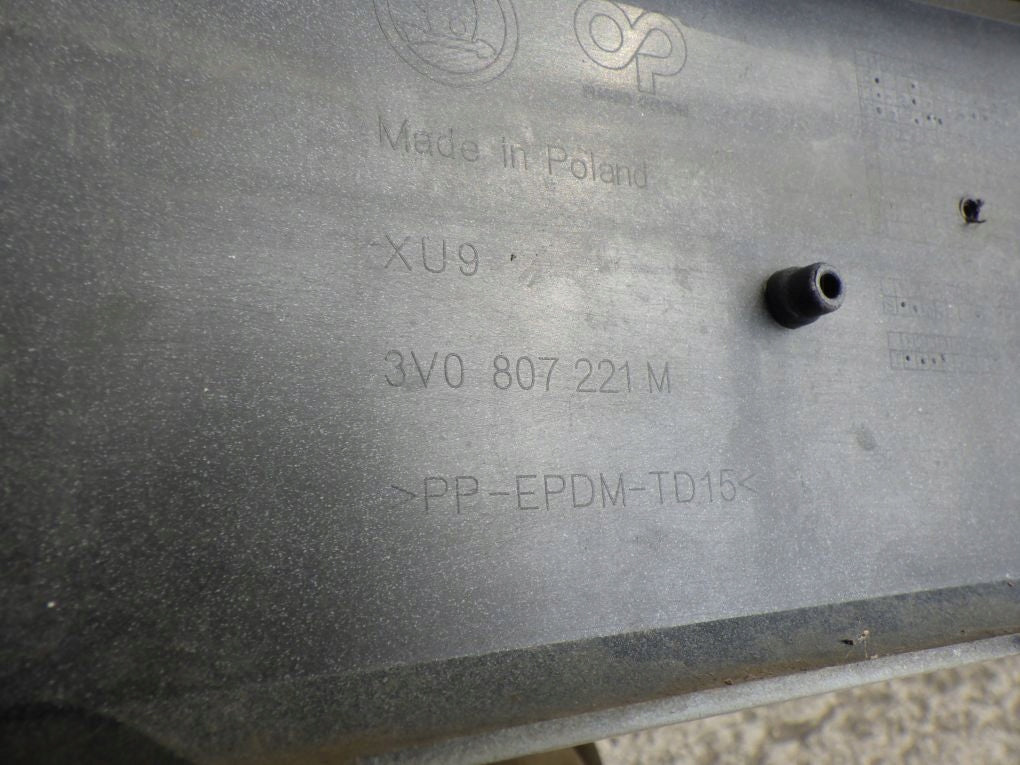 SKODA SUPERB 3 III 3V 3V0 LIFT 2019- Front Bumper