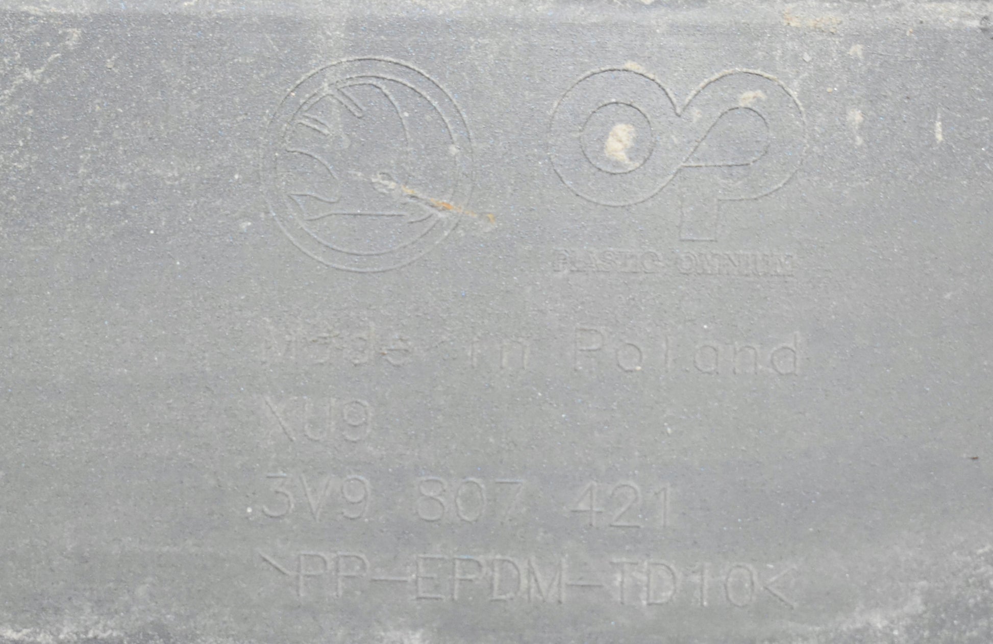 SKODA SUPERB III 3V9 REAR BUMPER ORIGINAL ESTATE + BOTTOM