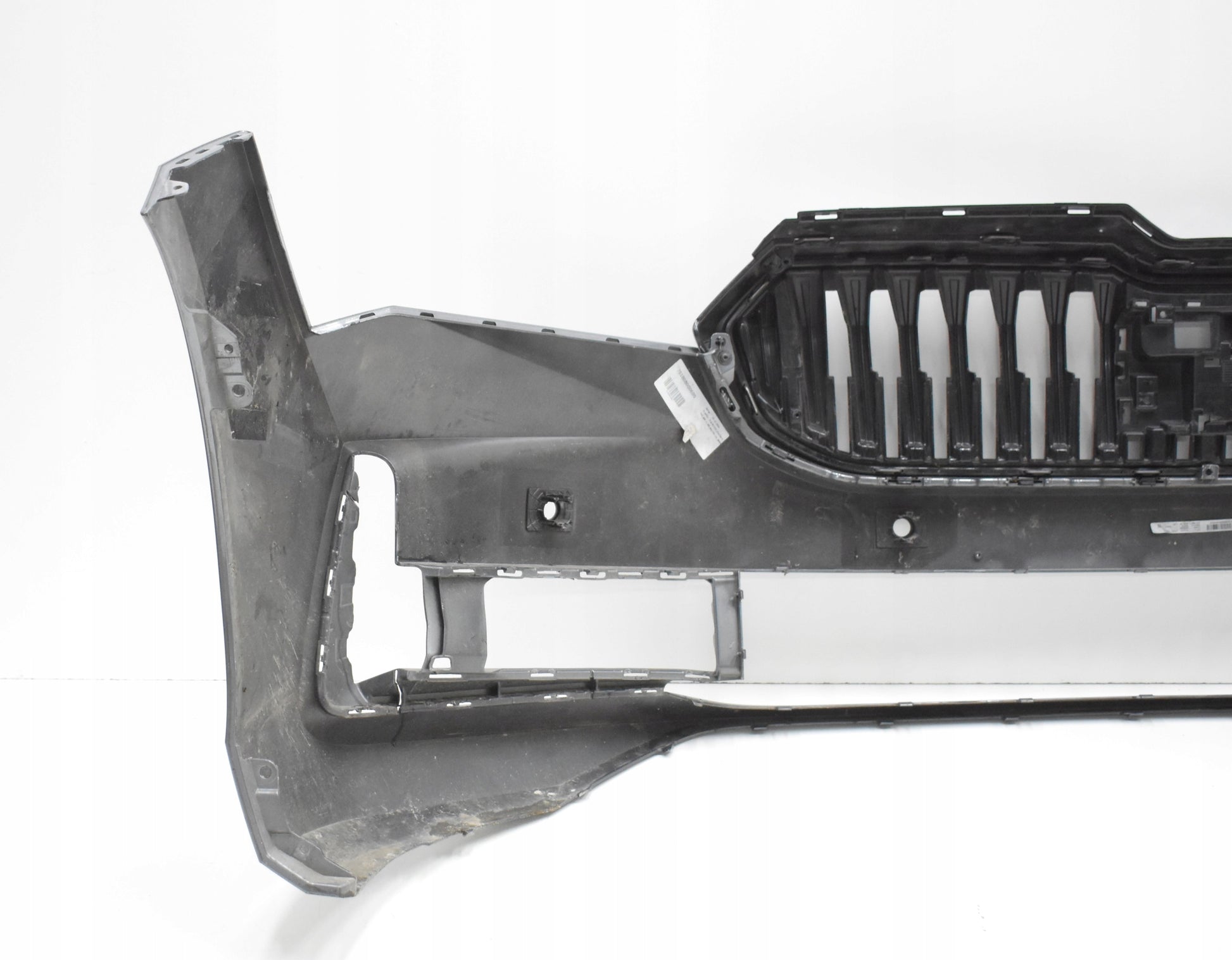 SKODA SUPERB IV 3P 3P3 FRONT BUMPER ORIGINAL + GRILL