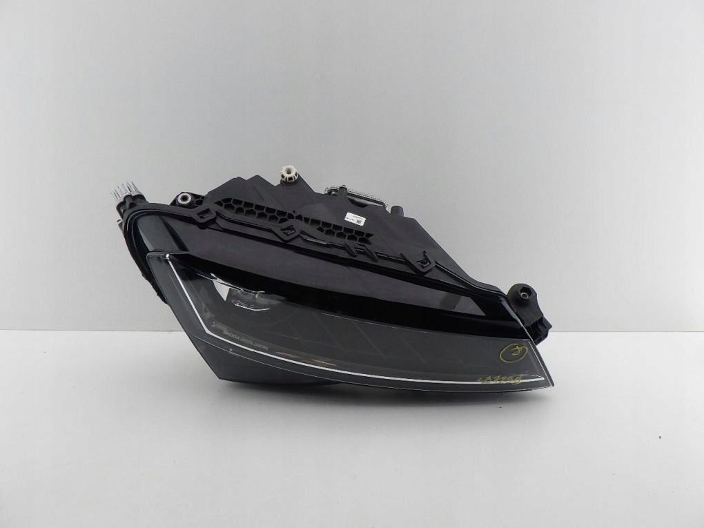 SKODA SUPERB LIFT III 3V0 3V1 FULL LED 19- Front Headlight Right
