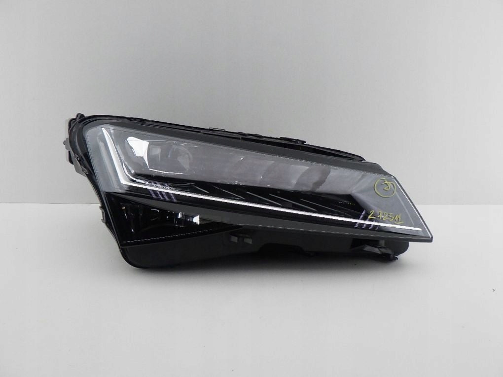 SKODA SUPERB LIFT III 3V0 3V1 FULL LED 19- Front Headlight Right