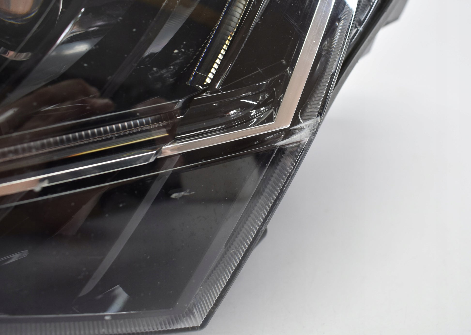 SUPERB III 3V HEADLAMP LEFT FRONT EU GREAT CONDITION ORG